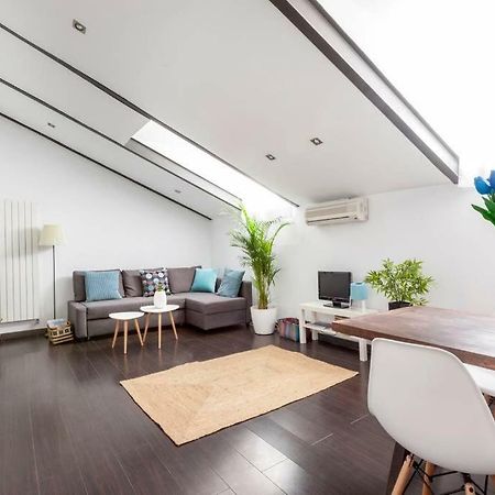 Modern Top Floor Loft At Malasana'S Heart Мадрид Экстерьер фото